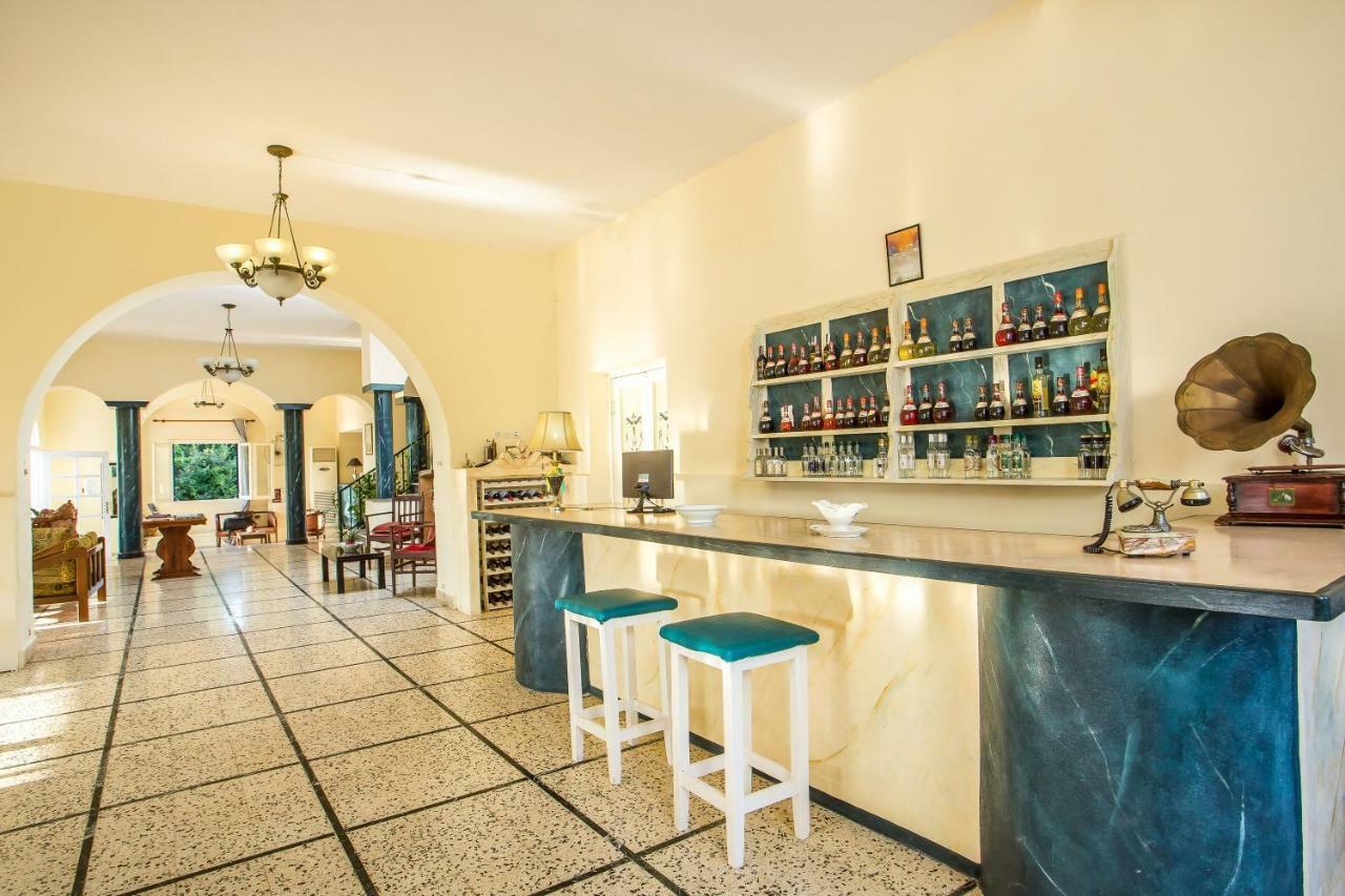 Alinda Hotel Extérieur photo